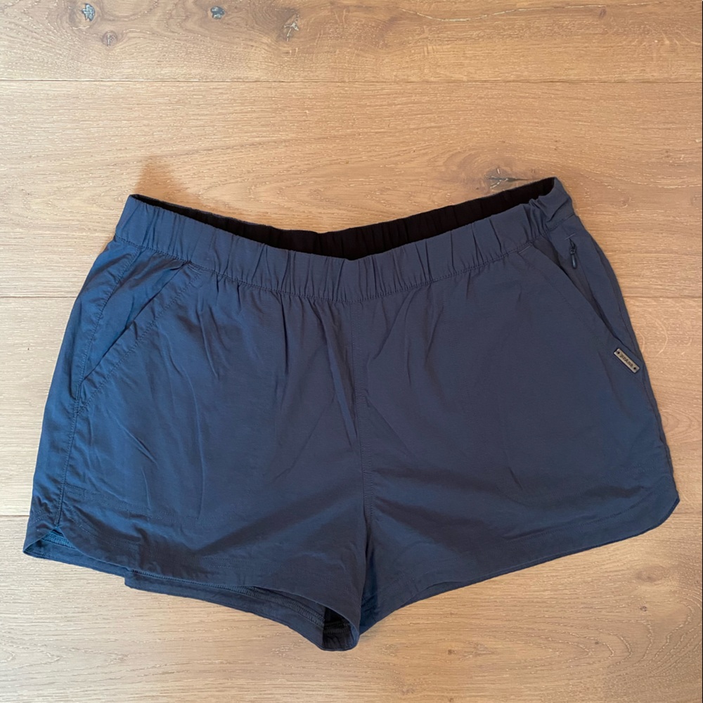 Prana shorts, size L